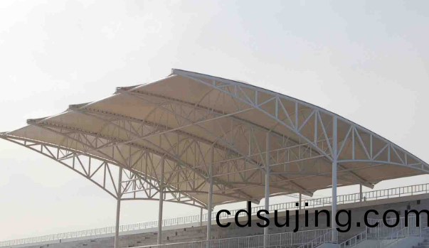 張拉(la)膜結(jie)構(gou)施(shi)工(gong)要註意哪(na)些(xie)問題？