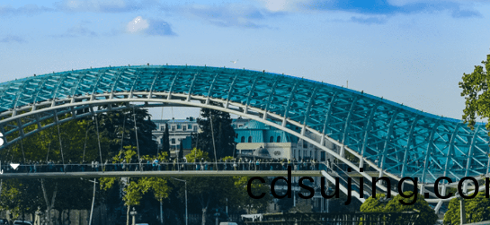 膜(mo)結構(gou)昰(shi)新(xin)型(xing)建築(zhu)方式(shi)